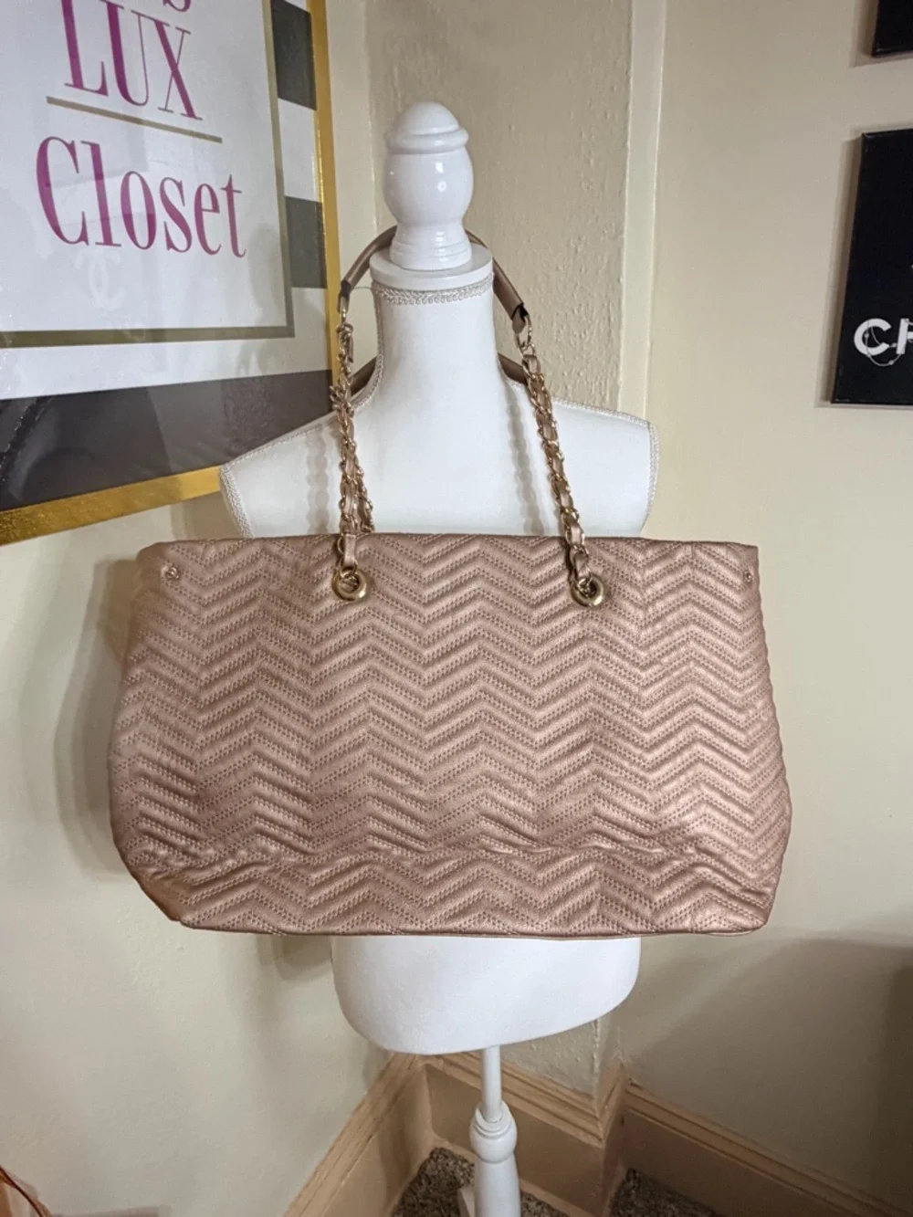 Chevron Quilted Tote Bag in Blush Taupe
